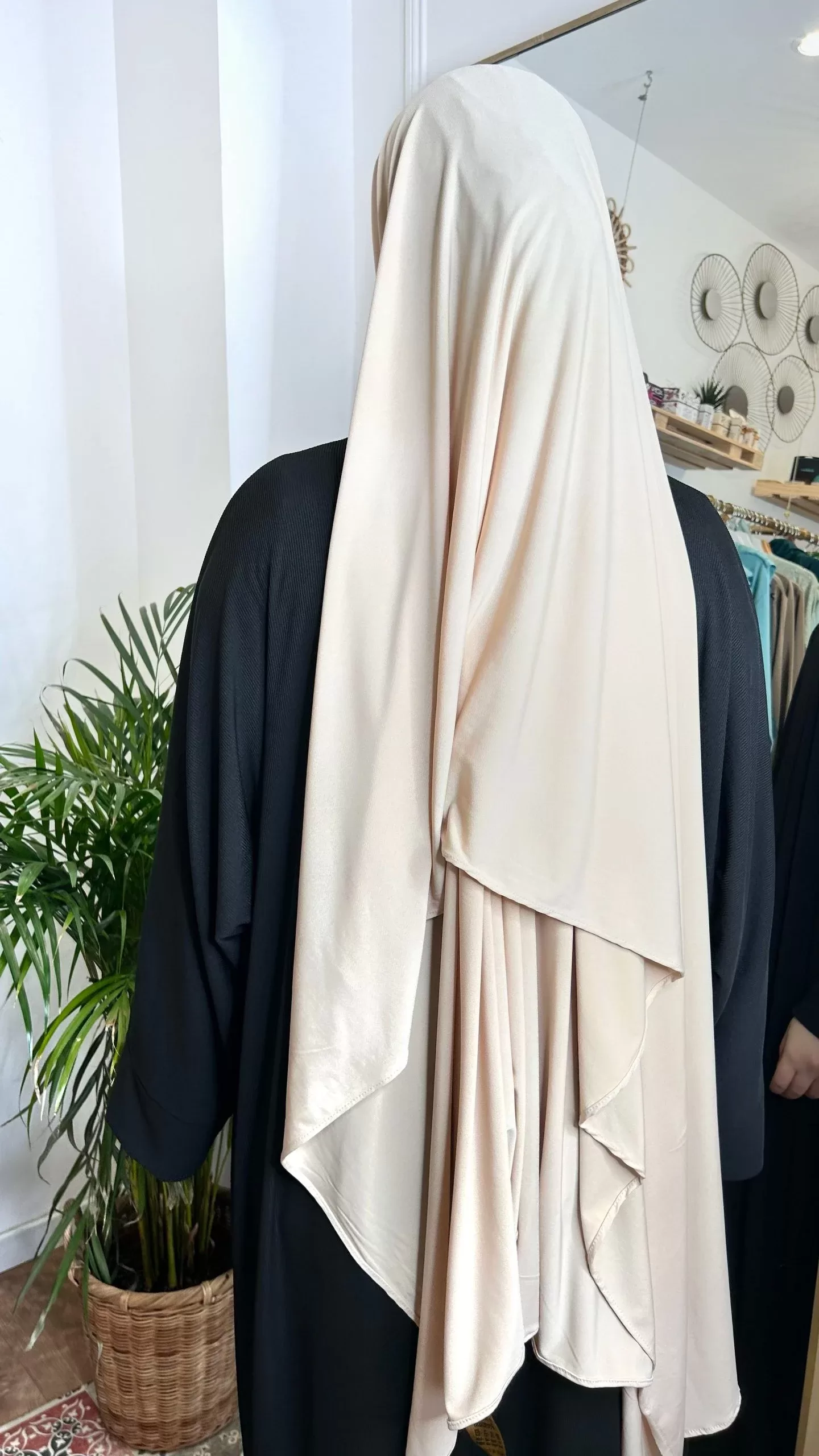 D6DD0DEF-ECE7-41D3-9730-F6ECD87DBD79 Hijab Jersey Deluxe Beige Clair – Image 1