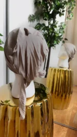 Visuel bonnet satiné Nude