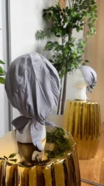 Visuel bonnet satiné gris