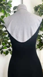 Visuel Faux col gris clair