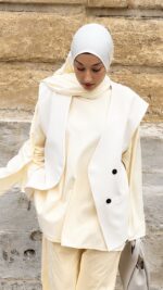 BLAZER SANS MANCHES CREAM – Image 3