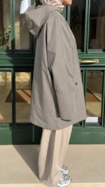 IMPERMÉABLE RAINCOAT TAUPE – Image 2