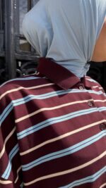 LE POLO À RAYURES BORDEAUX – Image 2