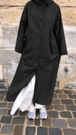 IMPERMÉABLE À CAPUCHE NOIR