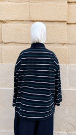 LE POLO À RAYURES BLEU MARINE – Image 4
