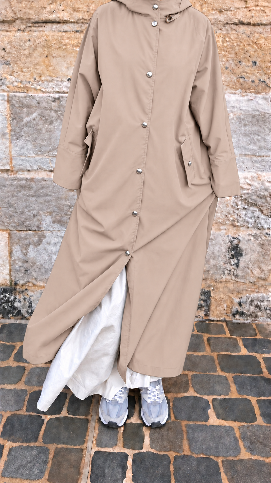 c88b8dfd-e6b5-4672-b2c9-56c09e23e990 IMPERMÉABLE À CAPUCHE BEIGE – Image 1