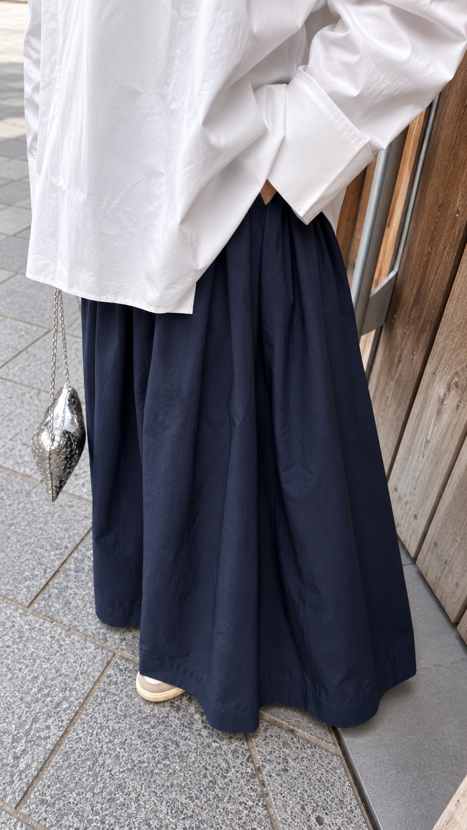 f4e38c1b-0a70-4fb7-9c97-607c974e6e1f-2 JUPE POP COTON BLEU MARINE – Image 1